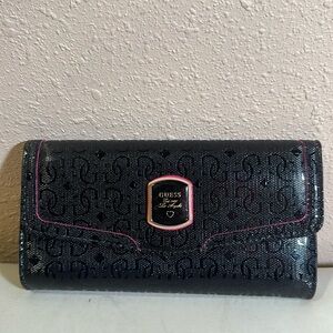 Guess tri fold wallet
